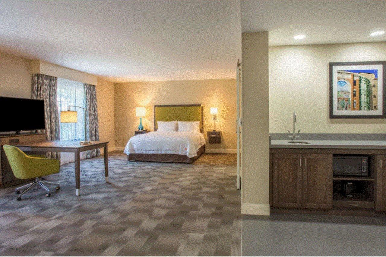 Hampton Inn & Suites Yonkers - Westchester Экстерьер фото