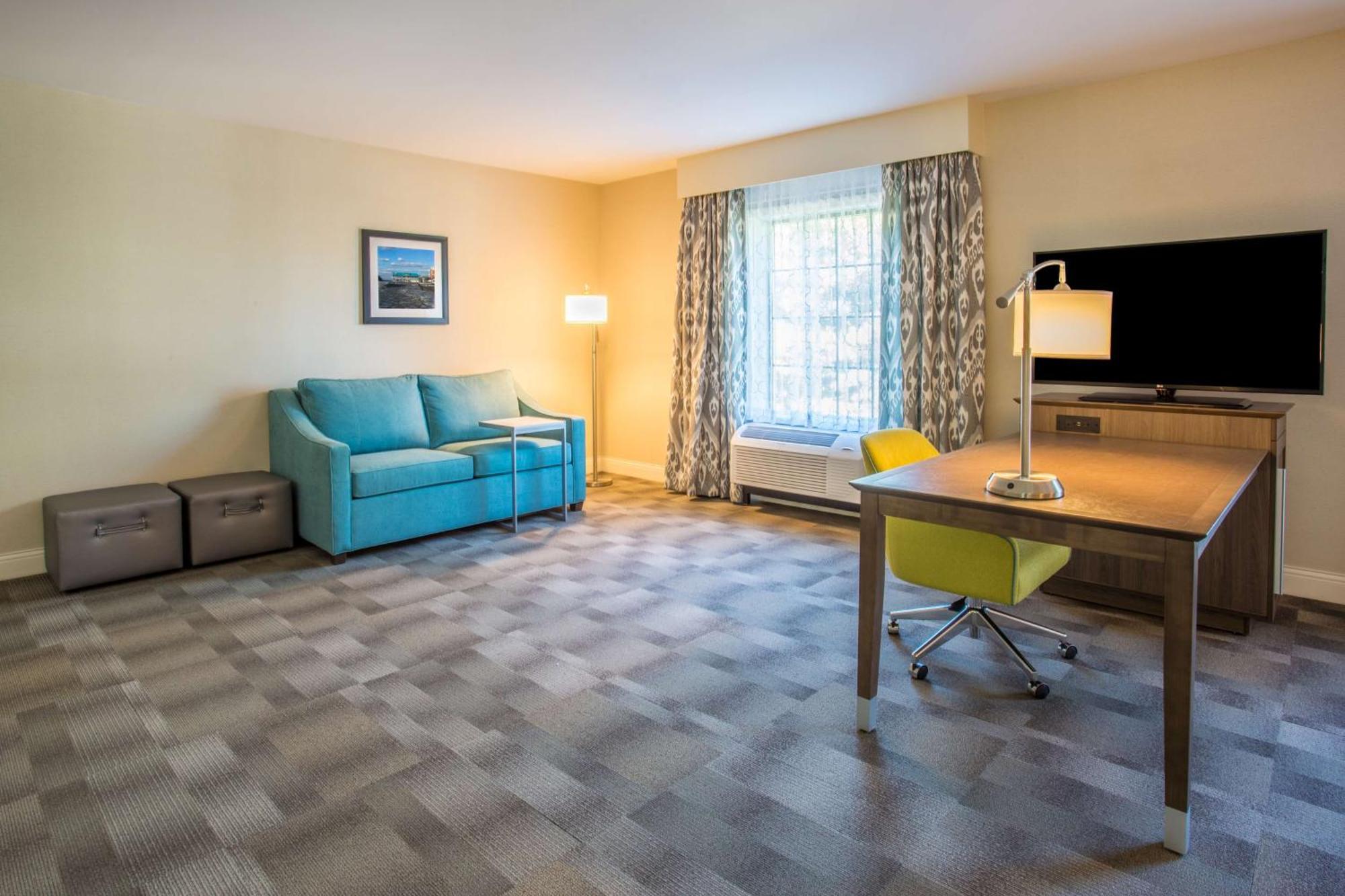 Hampton Inn & Suites Yonkers - Westchester Экстерьер фото