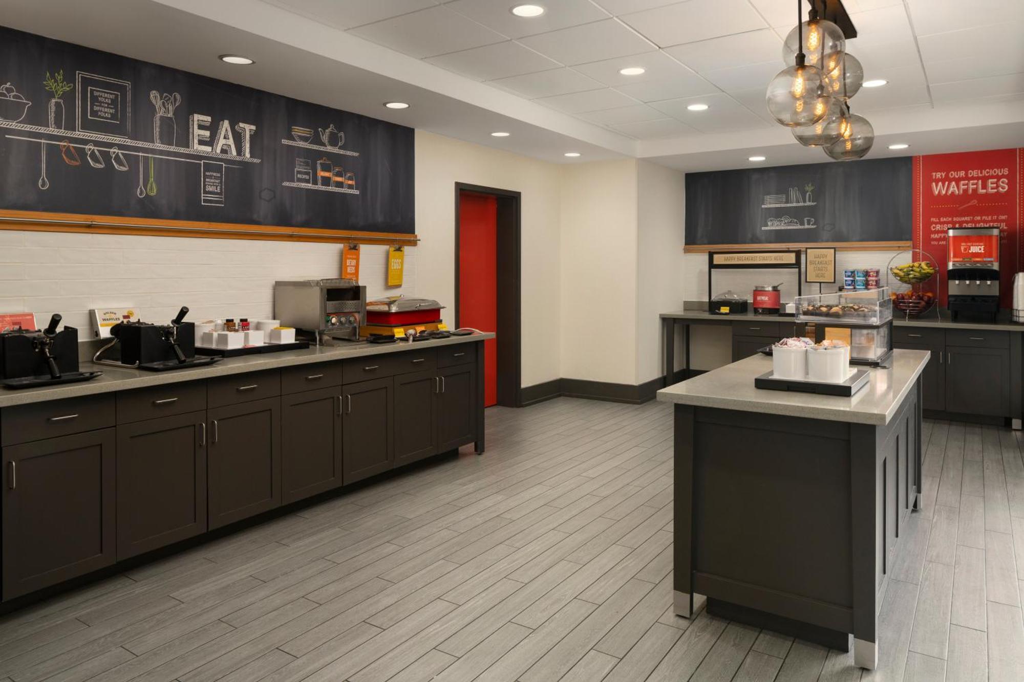 Hampton Inn & Suites Yonkers - Westchester Экстерьер фото