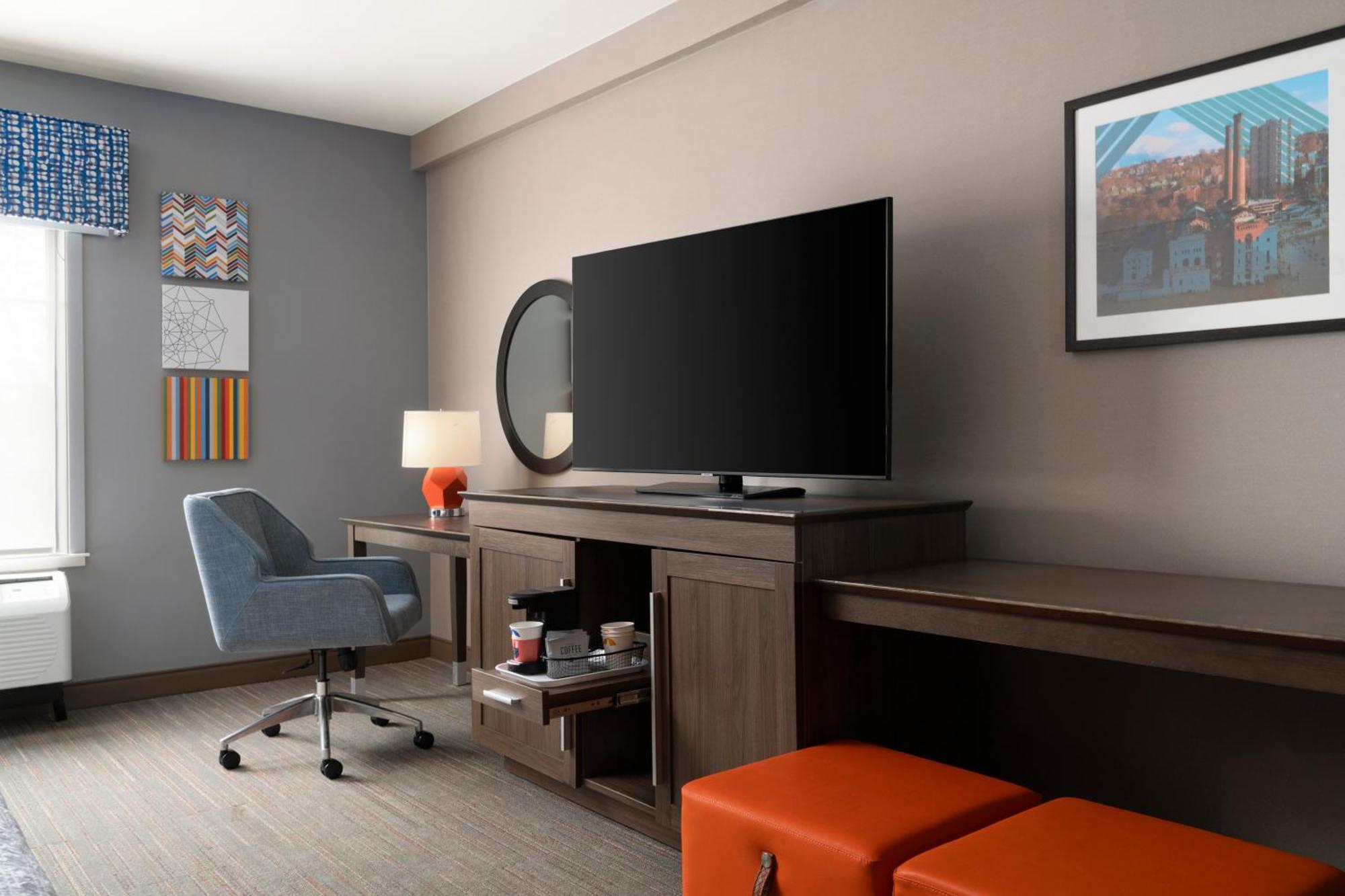 Hampton Inn & Suites Yonkers - Westchester Экстерьер фото